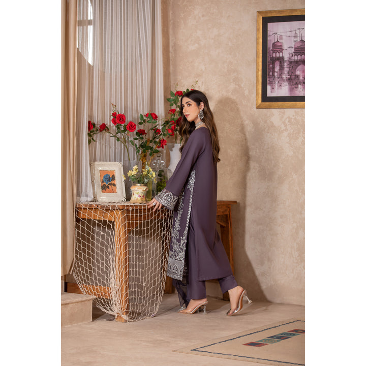 Branded 3 Pc Ready To Wear Suit -Dhanak - Winter Collection)